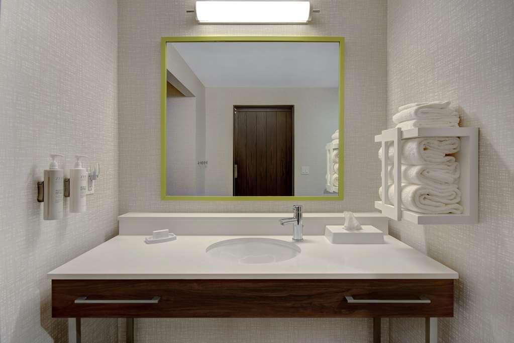 Hampton Inn & Suites Ontario Rancho Cucamonga Εξωτερικό φωτογραφία