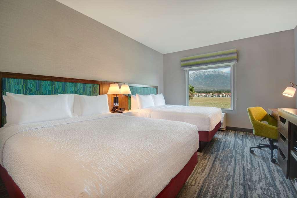 Hampton Inn & Suites Ontario Rancho Cucamonga Δωμάτιο φωτογραφία
