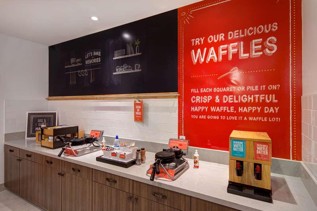 Hampton Inn & Suites Ontario Rancho Cucamonga Εξωτερικό φωτογραφία