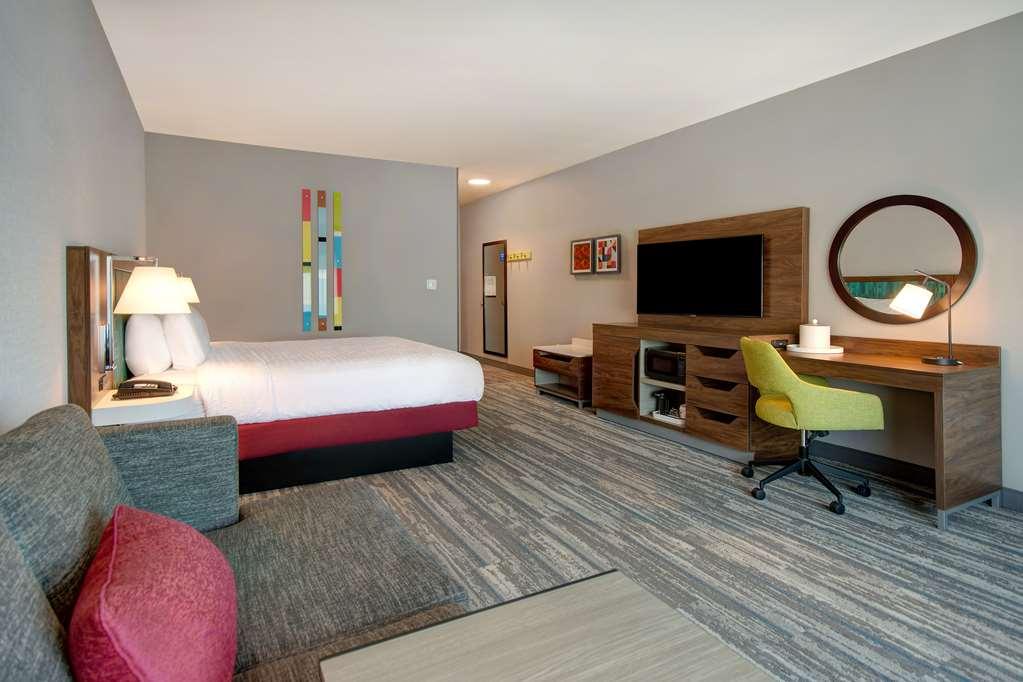 Hampton Inn & Suites Ontario Rancho Cucamonga Δωμάτιο φωτογραφία