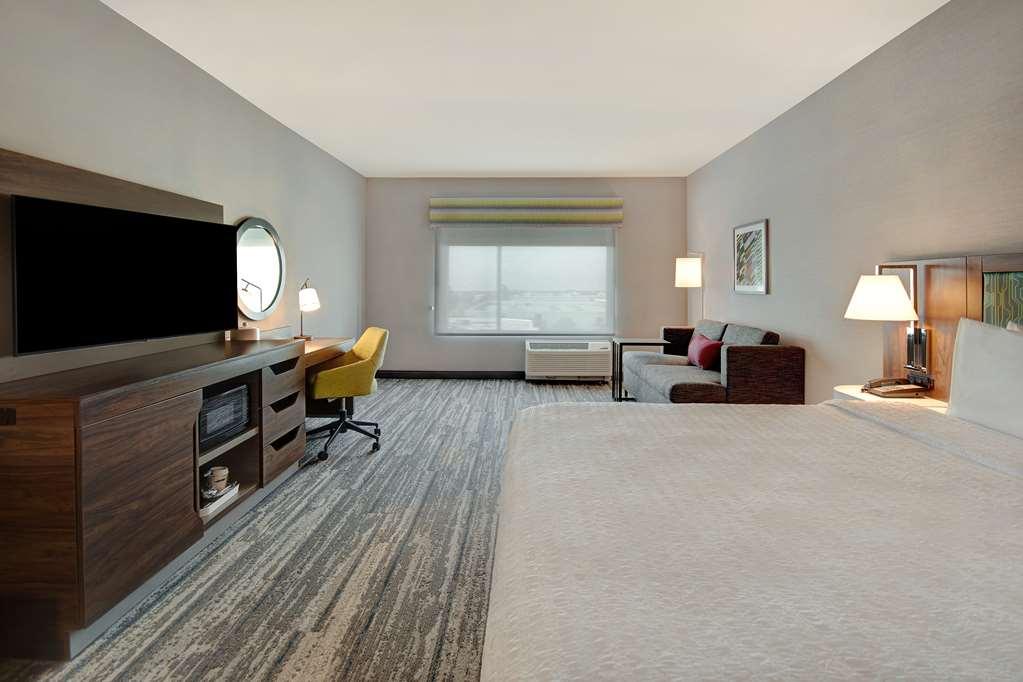 Hampton Inn & Suites Ontario Rancho Cucamonga Δωμάτιο φωτογραφία