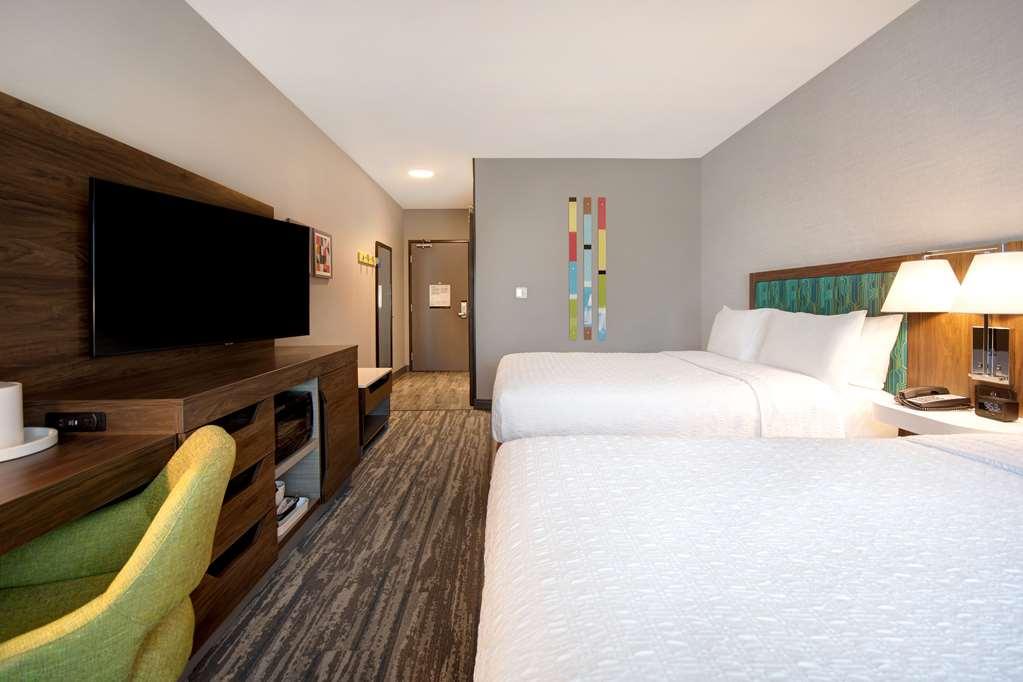 Hampton Inn & Suites Ontario Rancho Cucamonga Δωμάτιο φωτογραφία