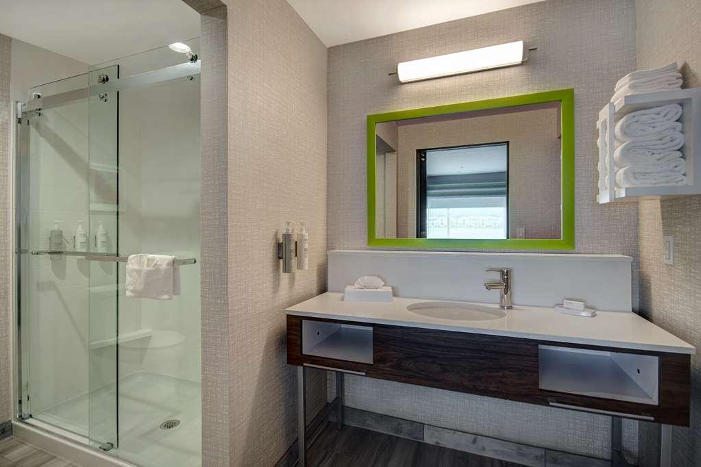 Hampton Inn & Suites Ontario Rancho Cucamonga Εξωτερικό φωτογραφία
