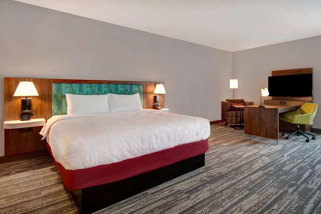 Hampton Inn & Suites Ontario Rancho Cucamonga Δωμάτιο φωτογραφία